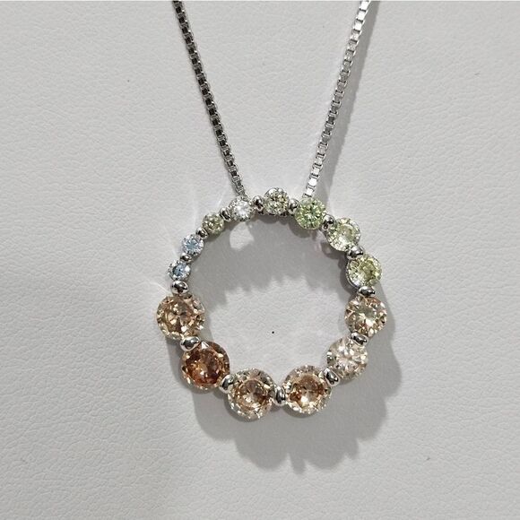 NWOT, STERLING SILVER, INFINITY CIRCLE NECKLACE - Picture 2 of 5